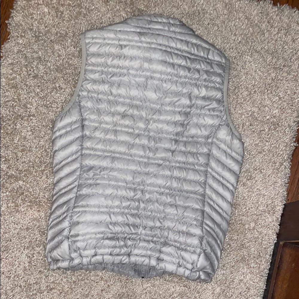 Patagonia Lightweight Quilted Vest - Picture 8 of 8